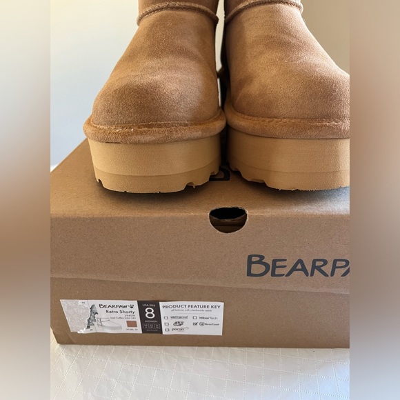 Bearpaw Women's Retro Shorty Boots size 8 - Picture 3 of 10